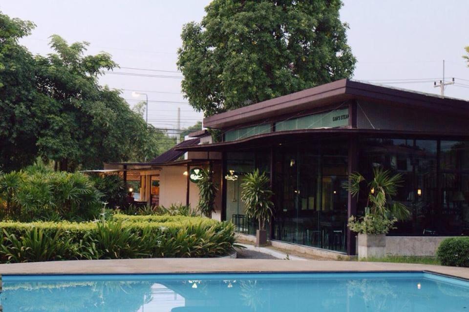 Paklop Resort Lopburi Exterior photo