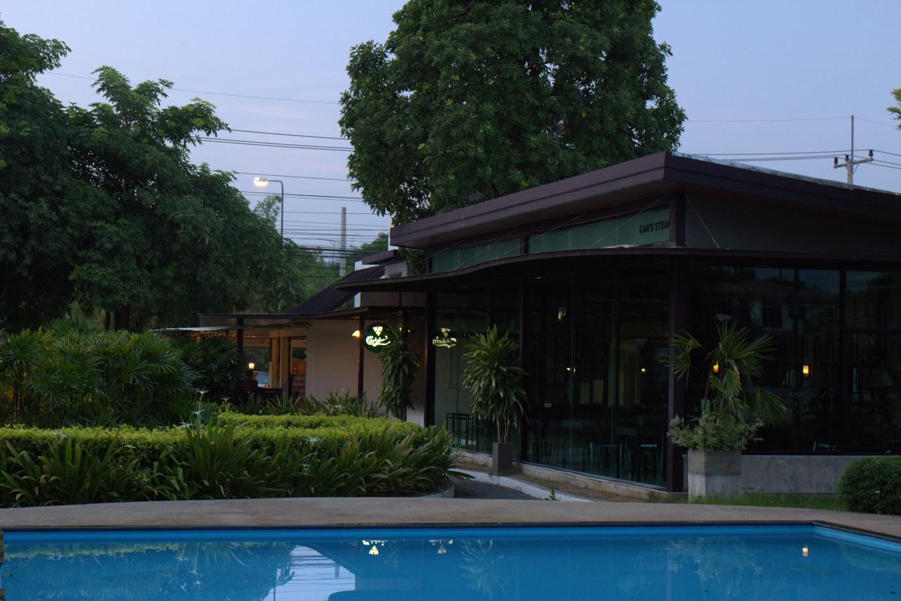 Paklop Resort Lopburi Exterior photo